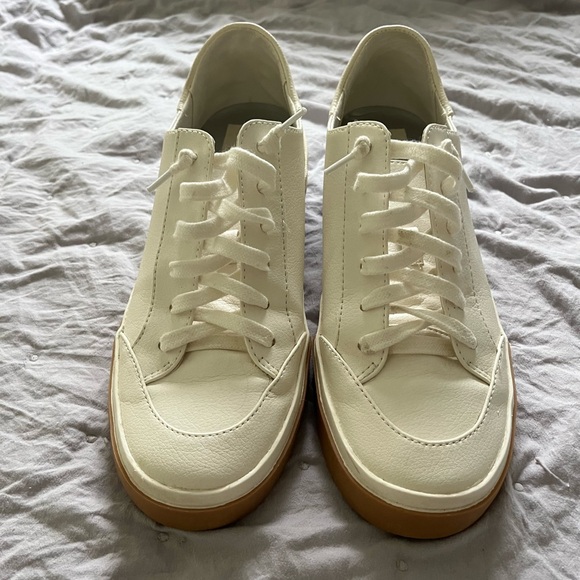 Dolce Vita leather upper sneakers - Picture 2 of 7